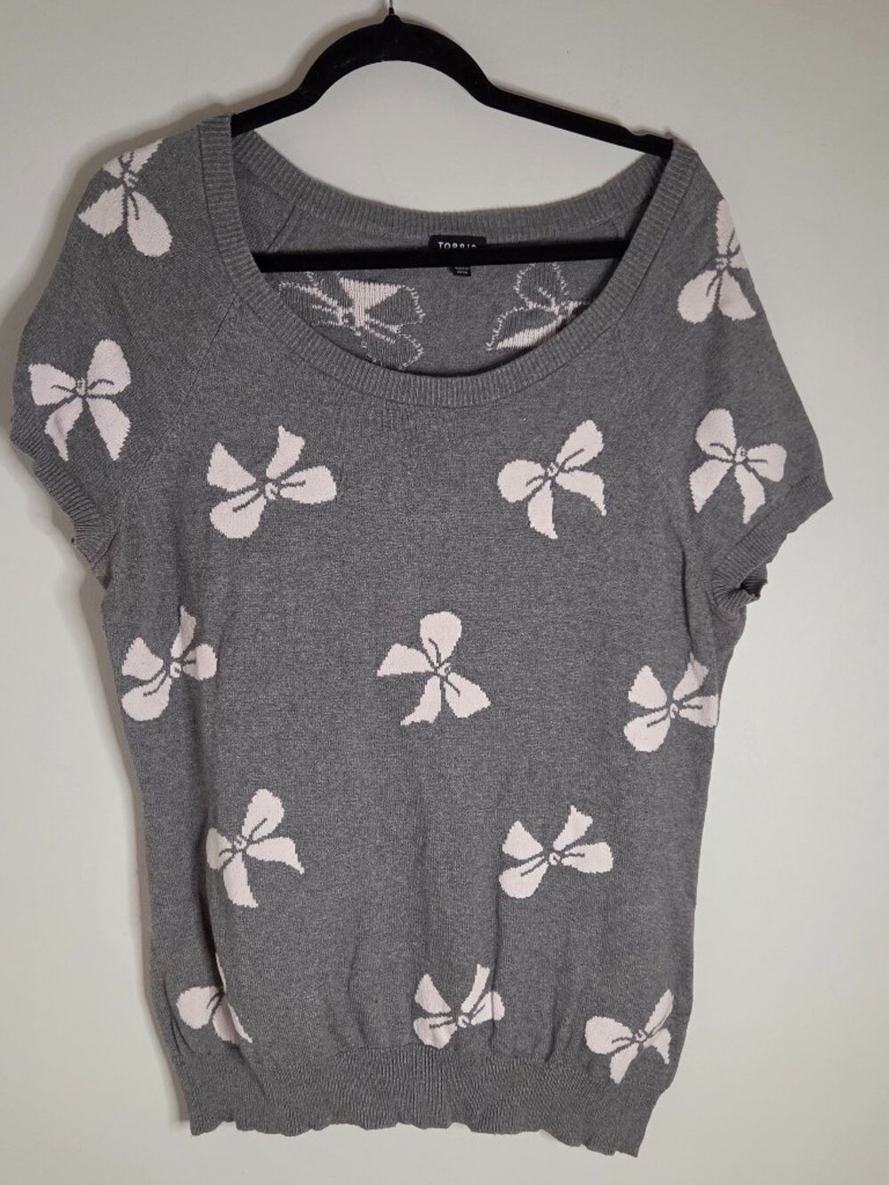 Short Sleeve Bow Sweater